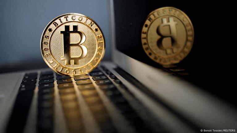 NYDIG Study Reveals Bitcoin's Price Driven by Dollar Strength, Not Inflation